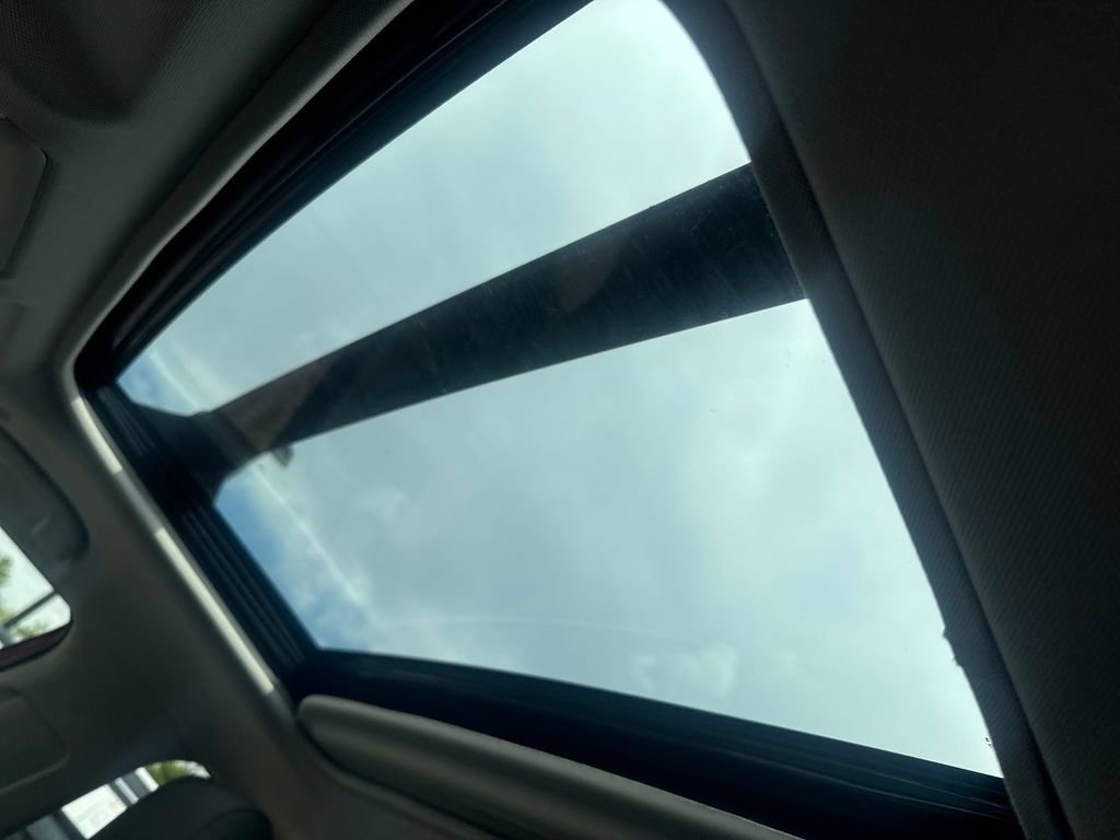 Used 2025 Toyota RAV4 XLE w/ Convenience Package image 20