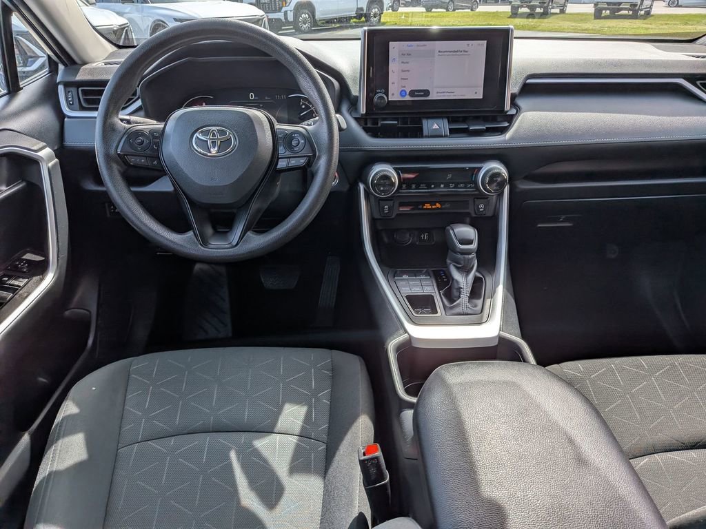 Used 2024 Toyota RAV4 XLE image 23