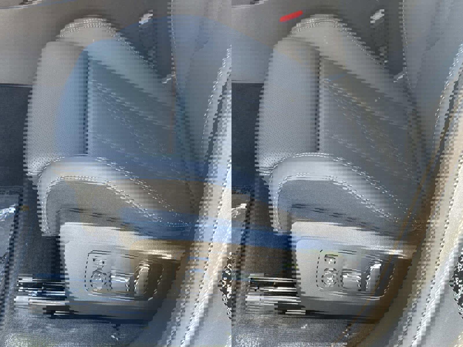 Certified 2025 BMW X3 xDrive30i w/ Premium Package image 21