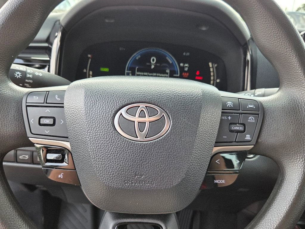 Certified 2025 Toyota Camry LE FWD image 21