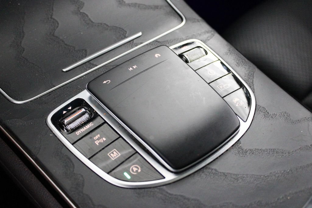 Used 2021 Mercedes-Benz GLC 300 image 36