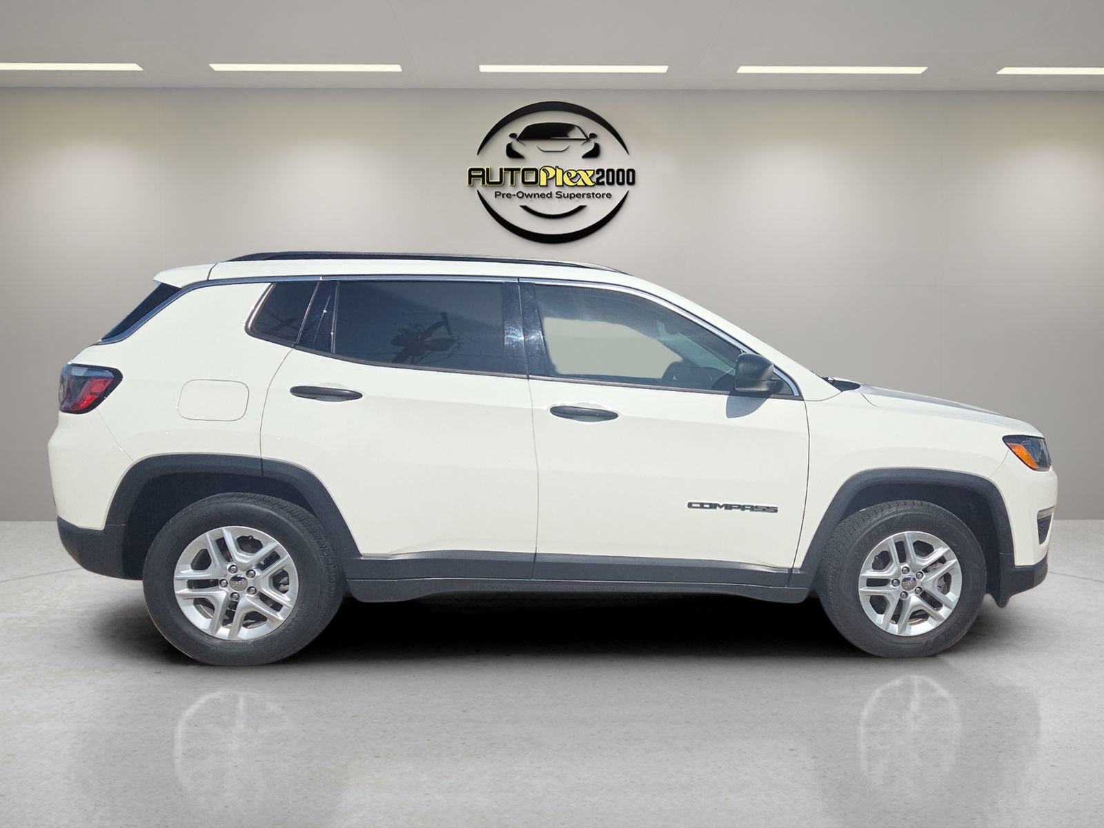 Used 2021 Jeep Compass Sport FWD image 5
