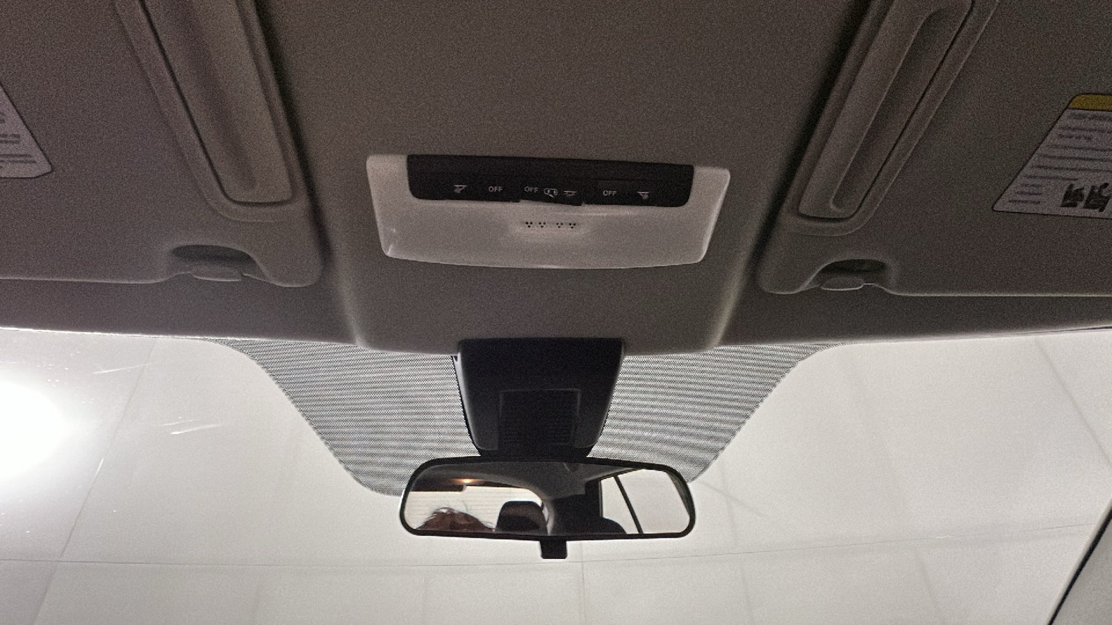 Used 2023 Nissan Kicks SV FWD image 30