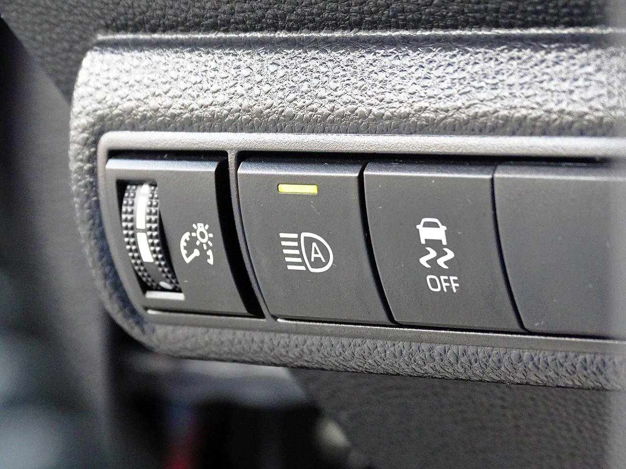 Used 2023 Toyota Corolla SE FWD image 30