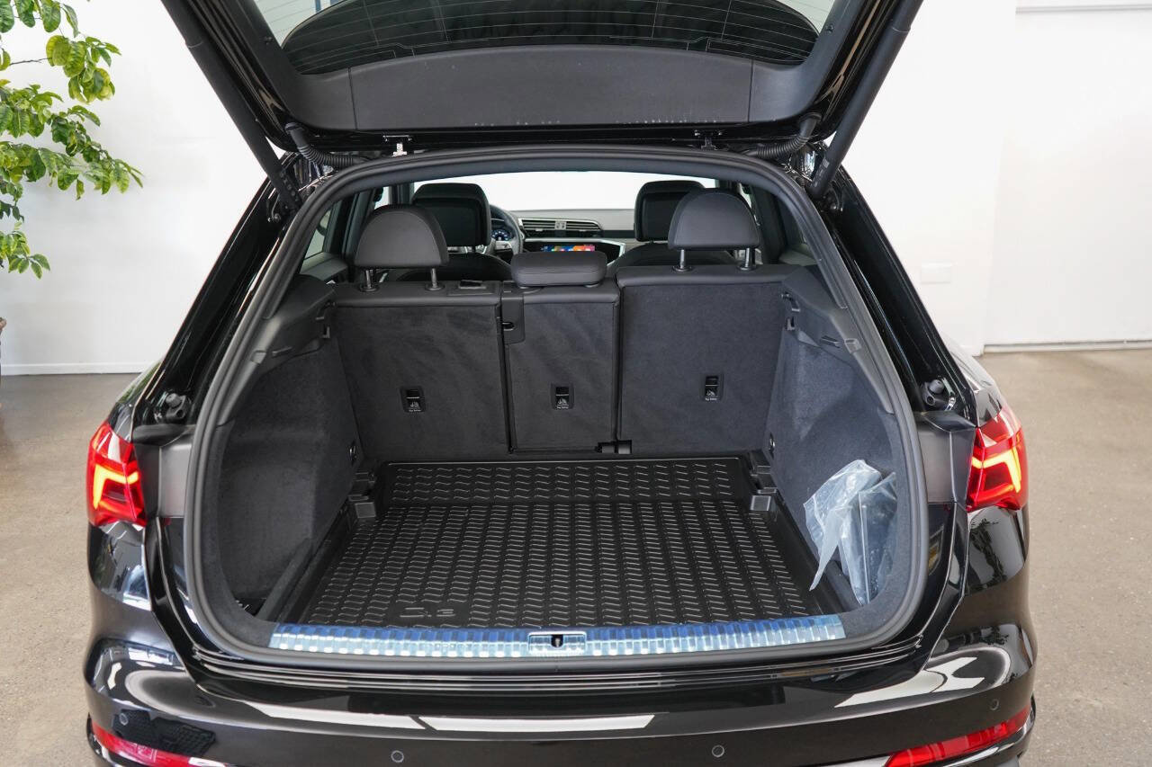 Used 2024 Audi Q3 2.0T Premium Plus w/ Premium Plus Package image 71