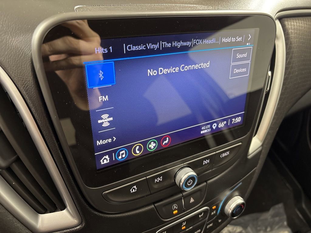 Used 2023 Chevrolet Malibu LT FWD image 33