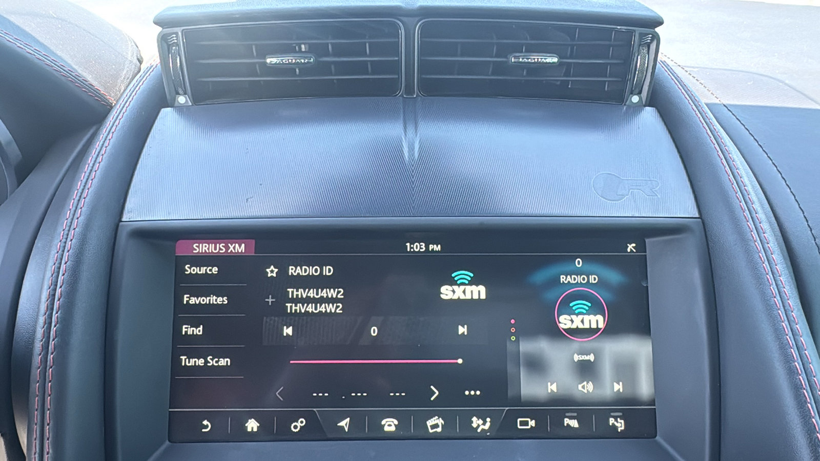 Used 2020 Jaguar F-TYPE R image 16