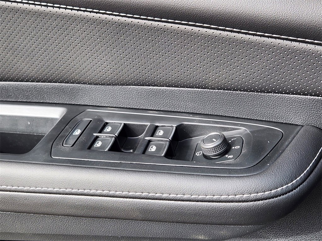 New 2026 Volkswagen Atlas SEL Premium R-Line image 4