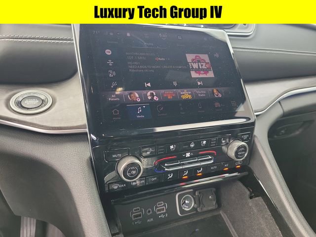 Used 2021 Jeep Grand Cherokee L Overland w/ Luxury Tech Group IV AWD/4WD image 13
