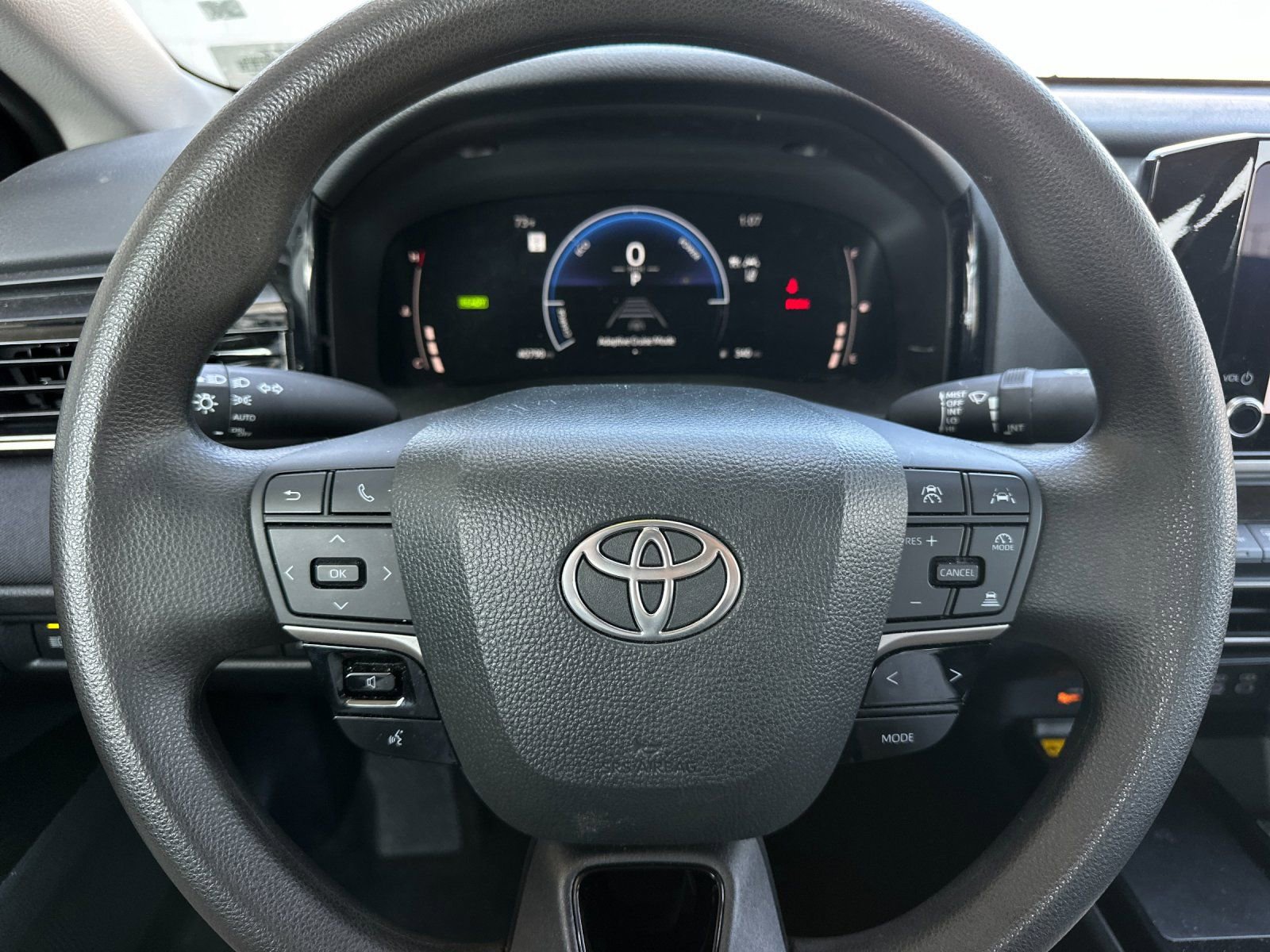 Used 2025 Toyota Camry LE image 20