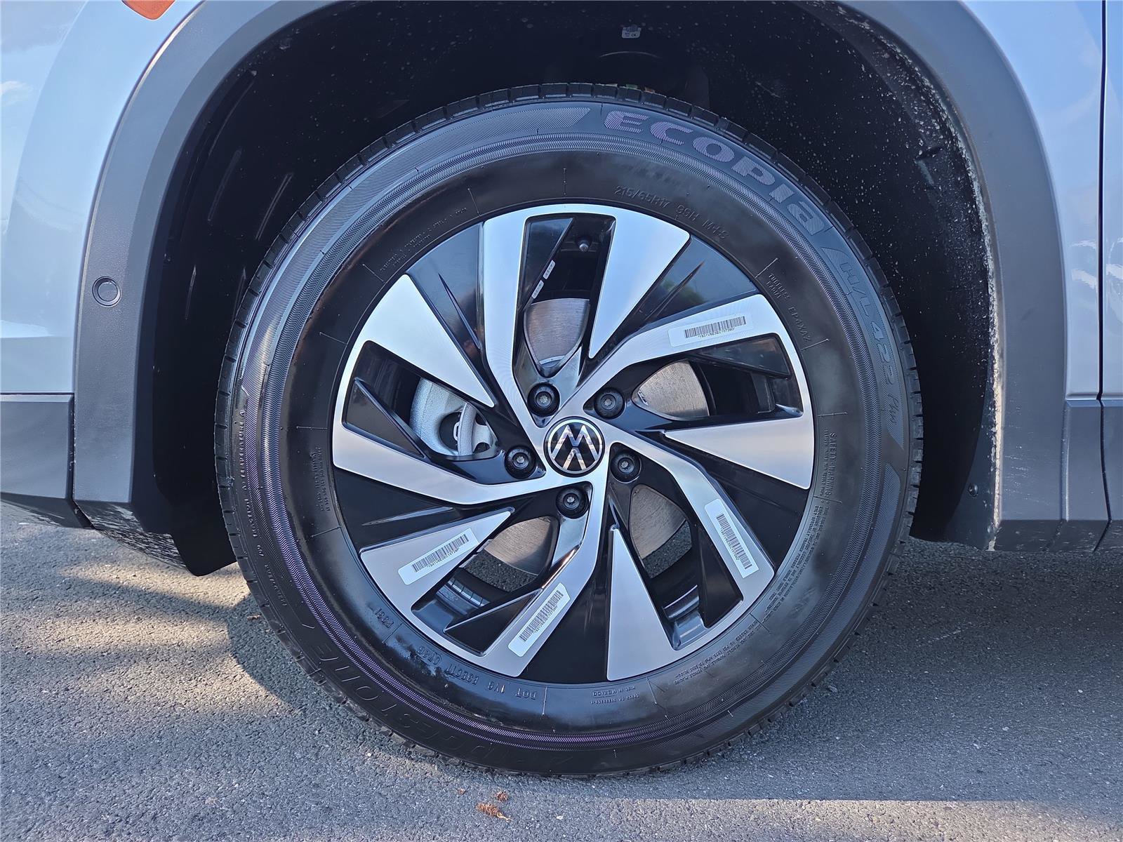 New 2026 Volkswagen Tiguan S FWD image 10