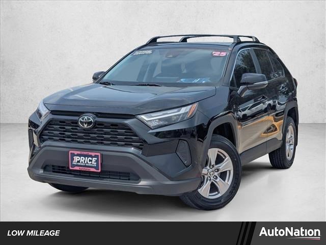 Used 2025 Toyota RAV4 XLE w/ Convenience Package FWD image 1