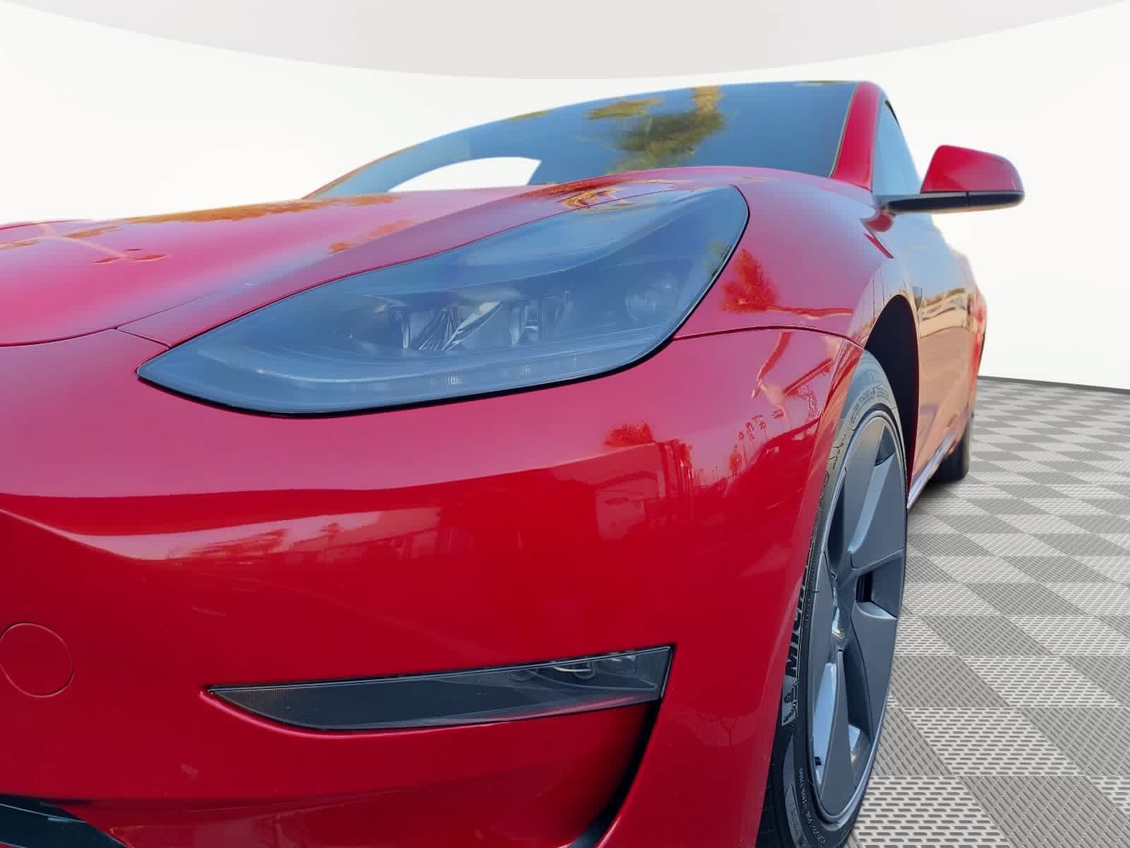 Used 2023 Tesla Model 3 Standard Range RWD image 4