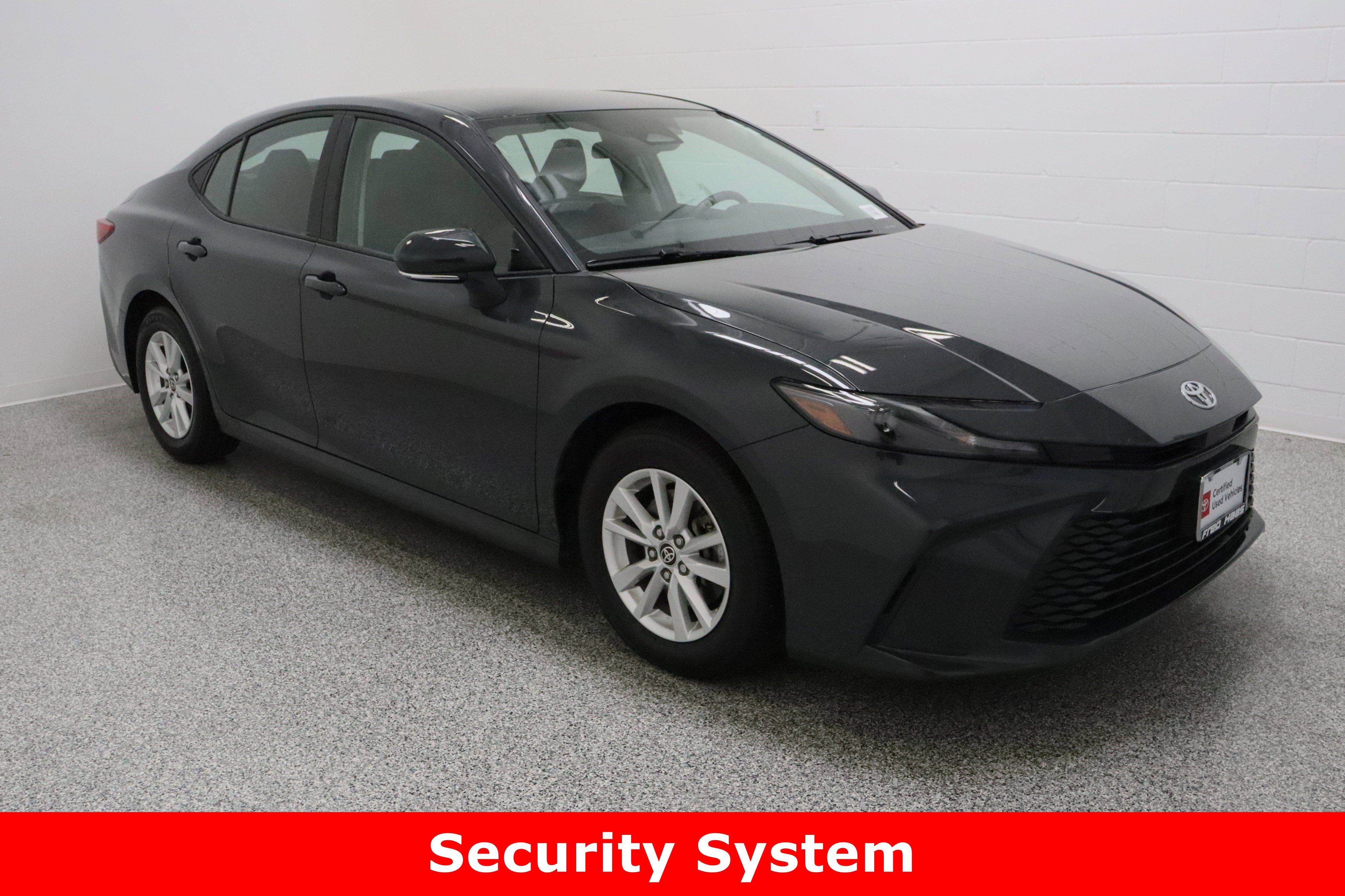 Certified 2025 Toyota Camry LE image 4