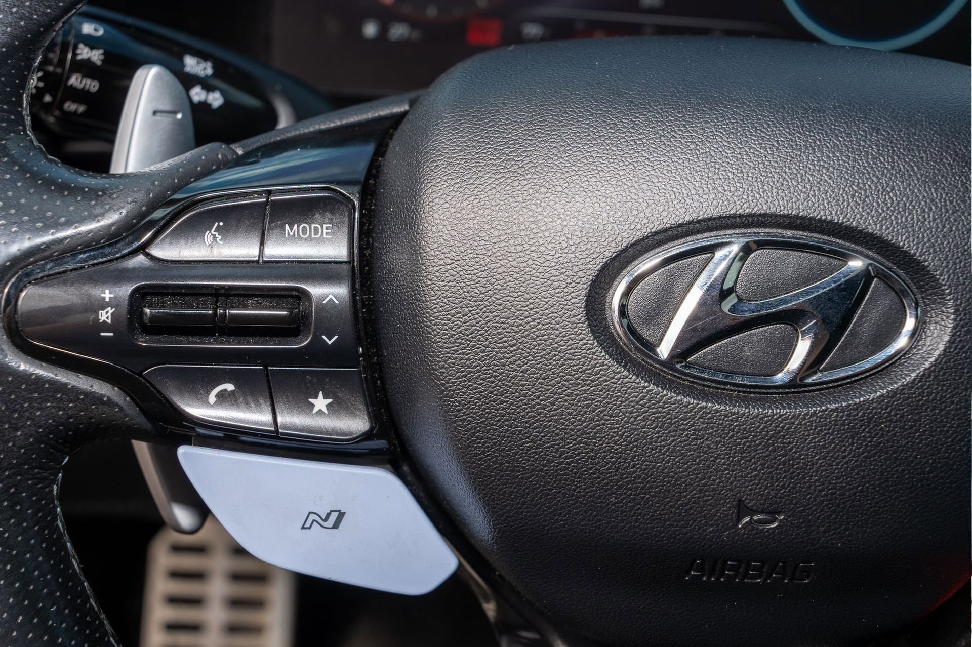 Used 2022 Hyundai Elantra N image 26