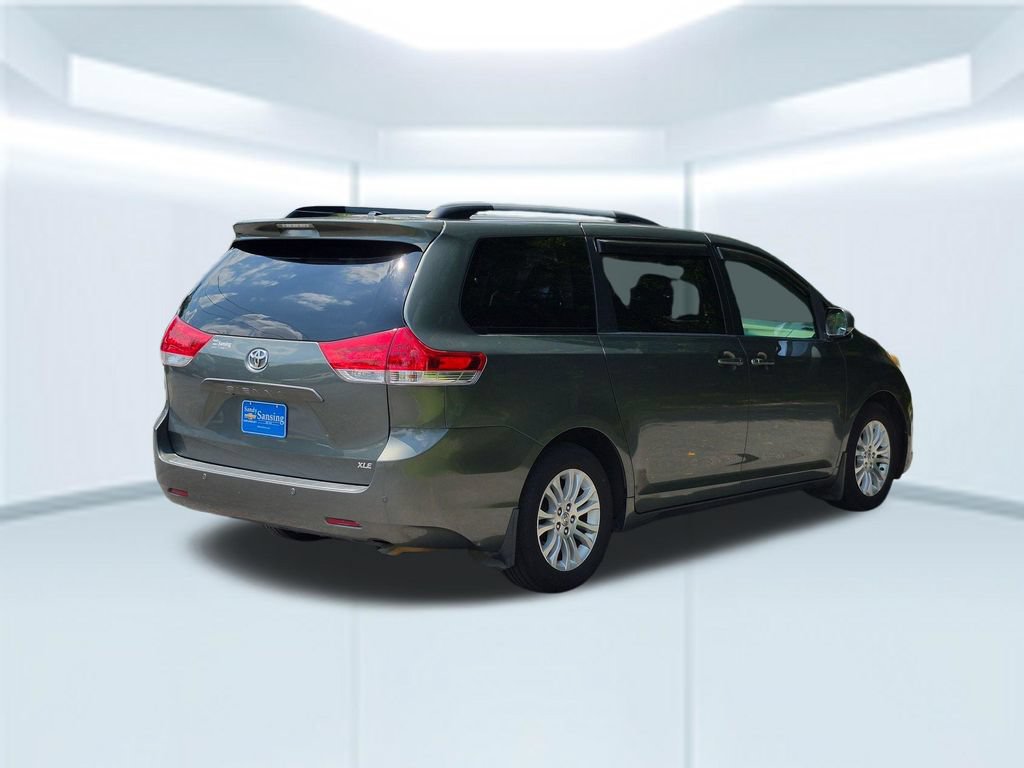 Used 2014 Toyota Sienna XLE FWD image 6