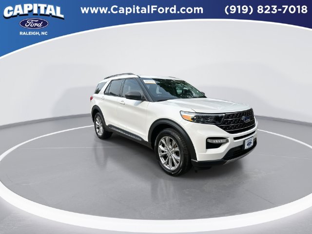 Certified 2023 Ford Explorer XLT w/ Equipment Group 202A AWD/4WD image 2