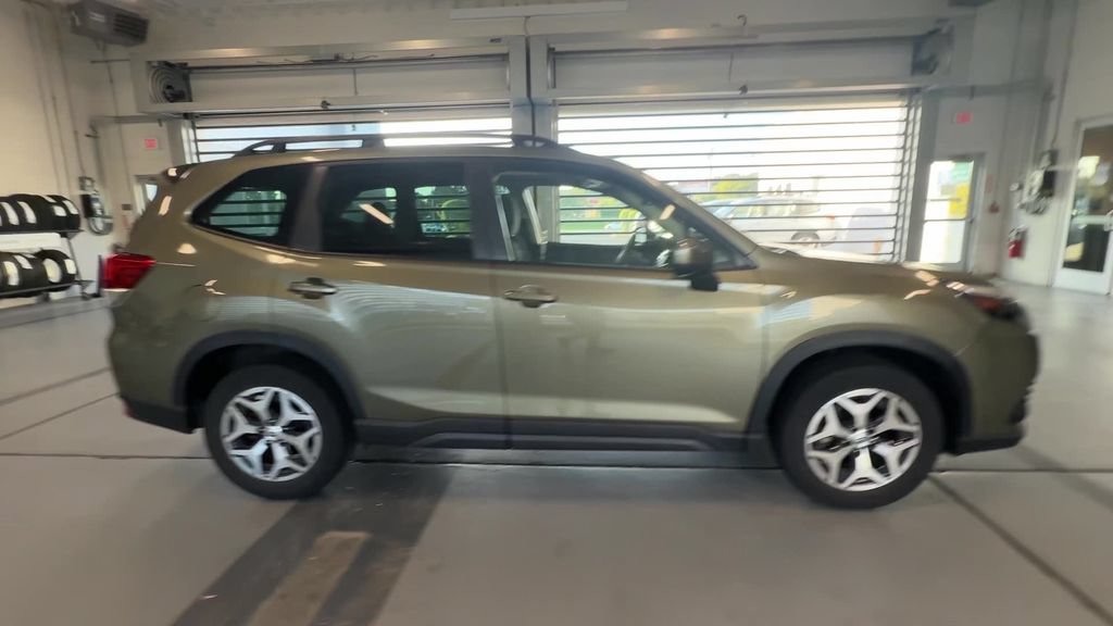 Certified 2024 Subaru Forester Premium AWD/4WD image 12