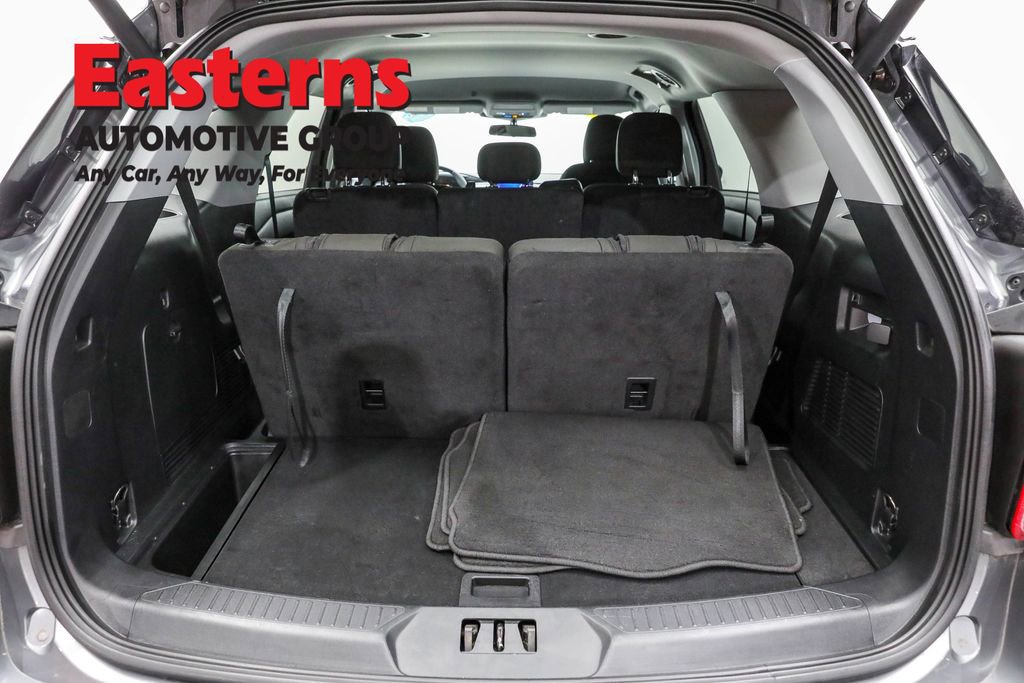 Used 2022 Ford Explorer XLT image 9