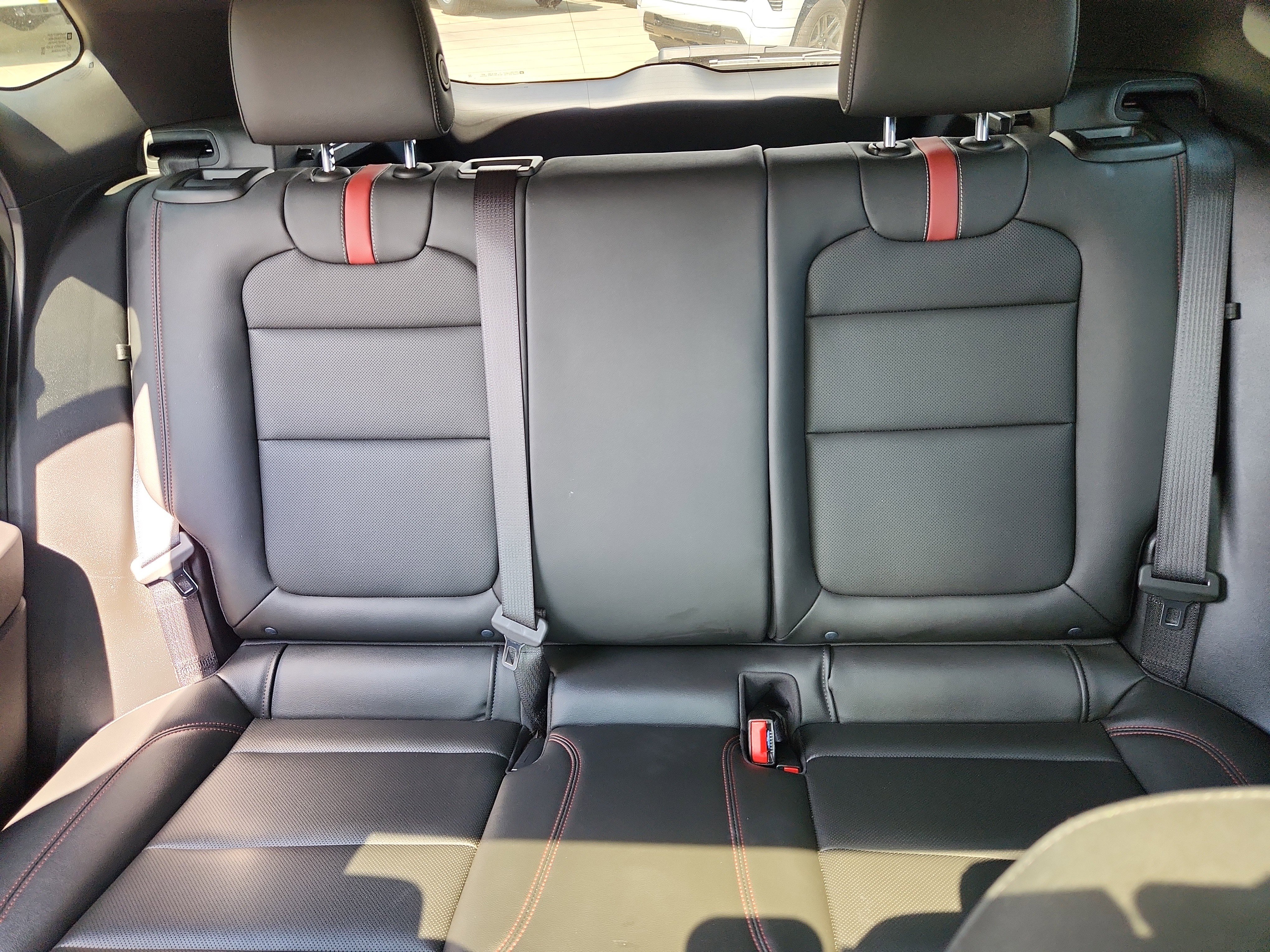 Used 2025 Chevrolet Trax RS w/ Sunroof Package FWD image 35