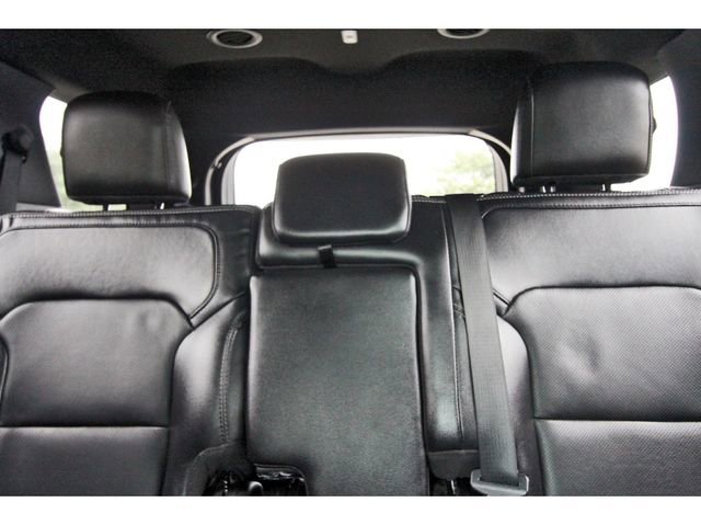 Used 2019 Ford Explorer Limited w/ Ford Safe & Smart Package image 13