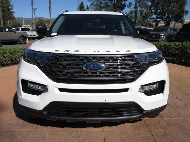 Certified 2022 Ford Explorer XLT w/ Equipment Group 202A image 7