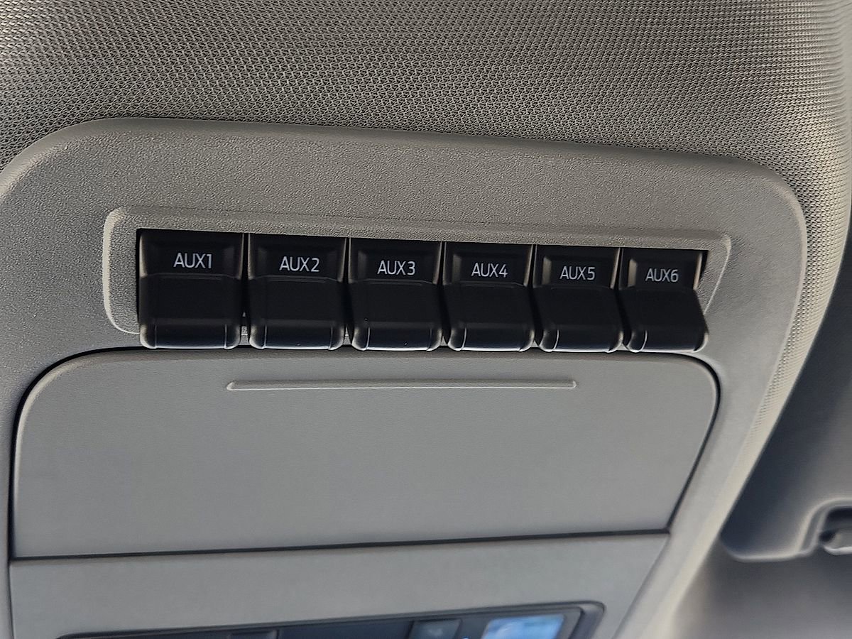 New 2026 Ford F250 XLT w/ FX4 Off-Road Package image 8