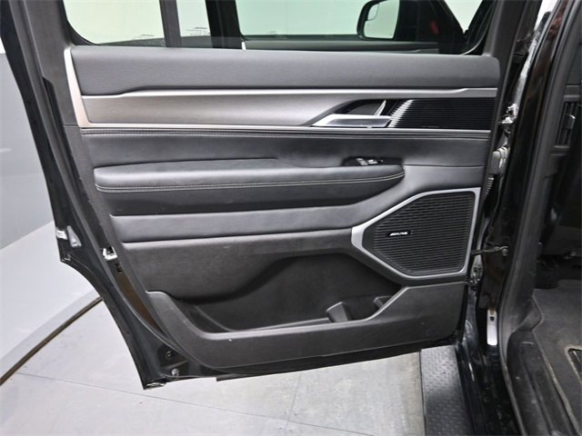 Used 2025 Jeep Wagoneer Series II image 15