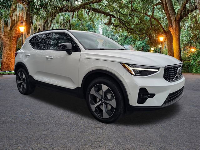 New 2026 Volvo XC40 B5 Plus w/ Protection Package Premier image 2