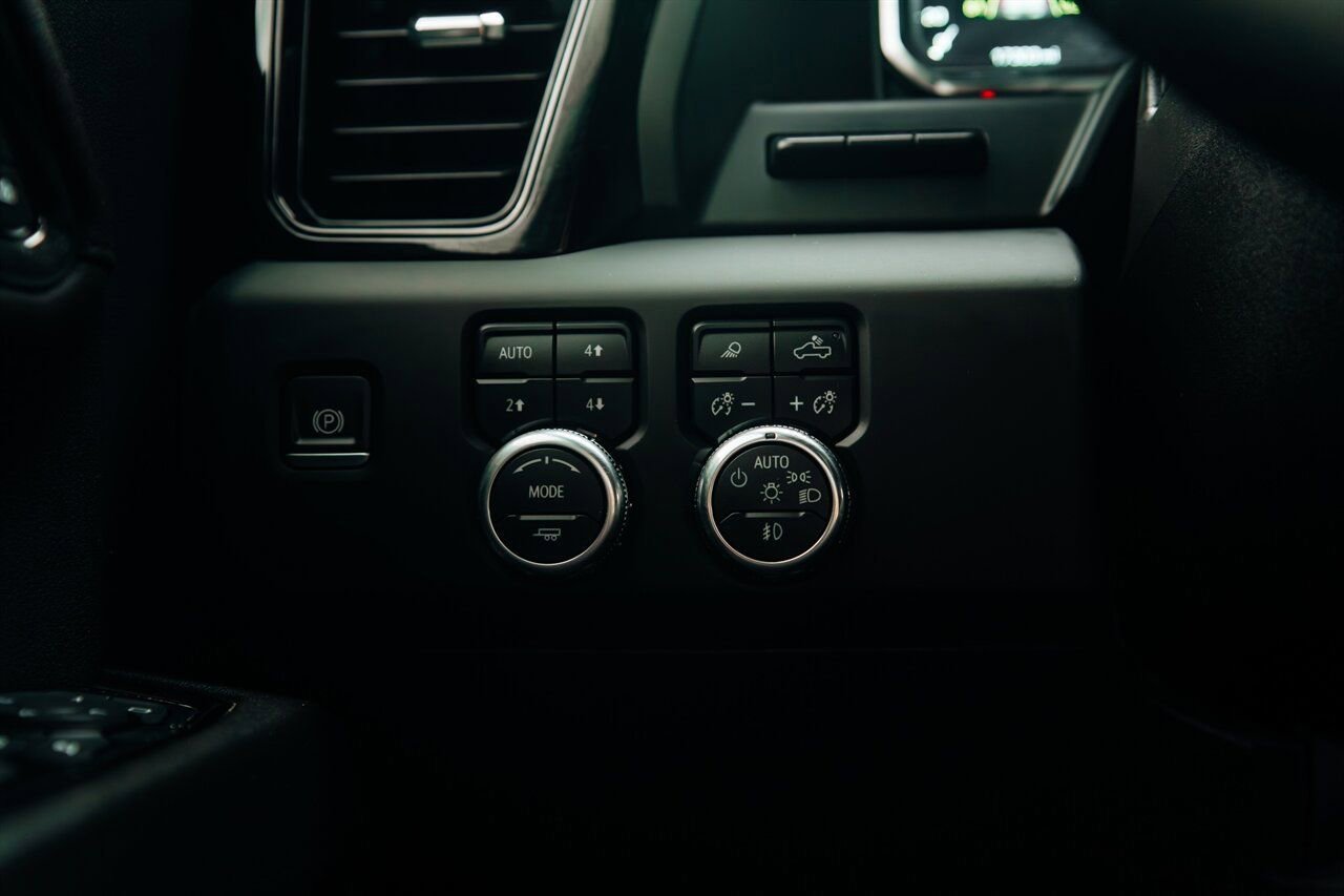 Used 2024 GMC Sierra 2500 AT4 w/ AT4 Premium Plus Package AWD/4WD image 27