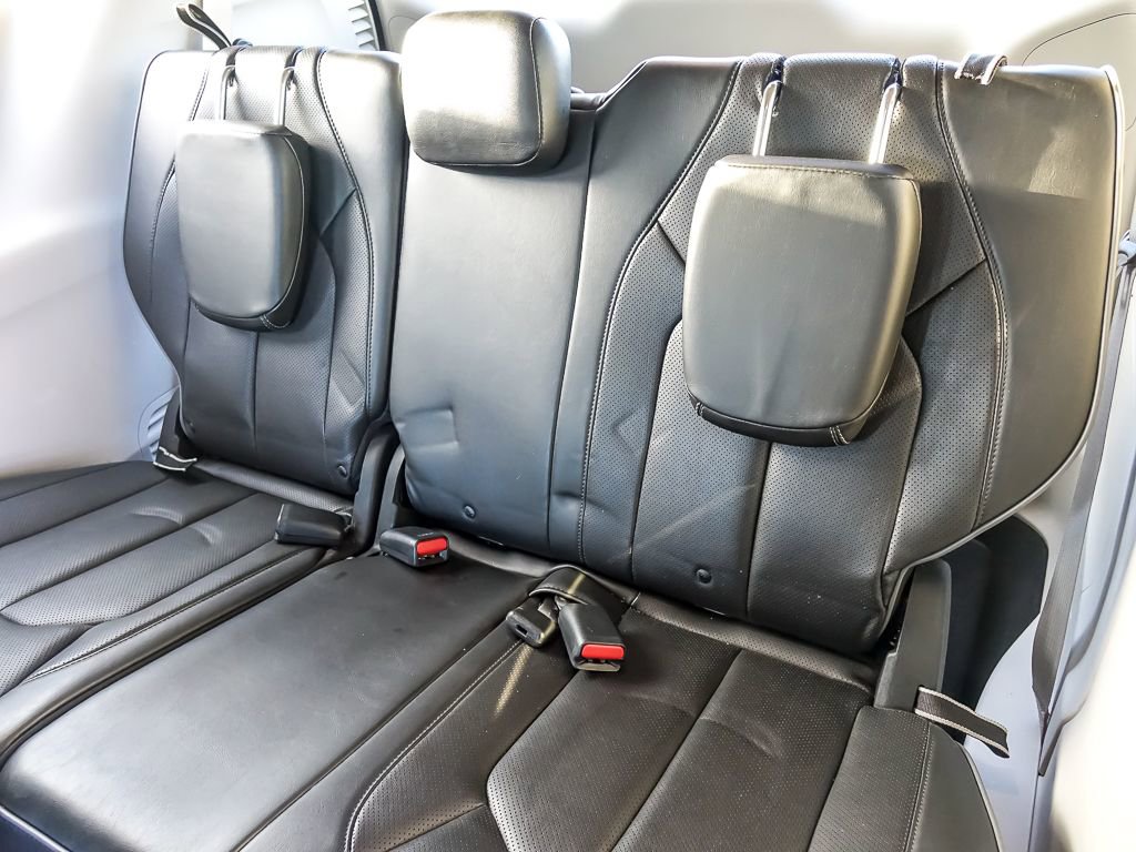 Used 2020 Chrysler Pacifica Limited FWD image 14