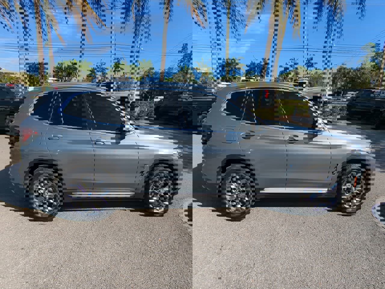 Used 2023 BMW X3 xDrive30i w/ Premium Package image 4