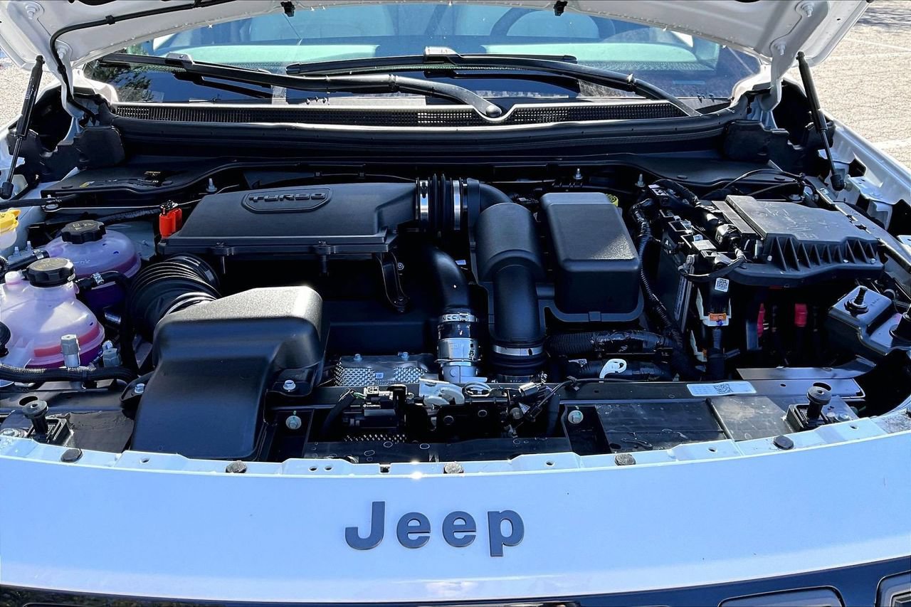 New 2026 Jeep Cherokee Laredo AWD/4WD image 33
