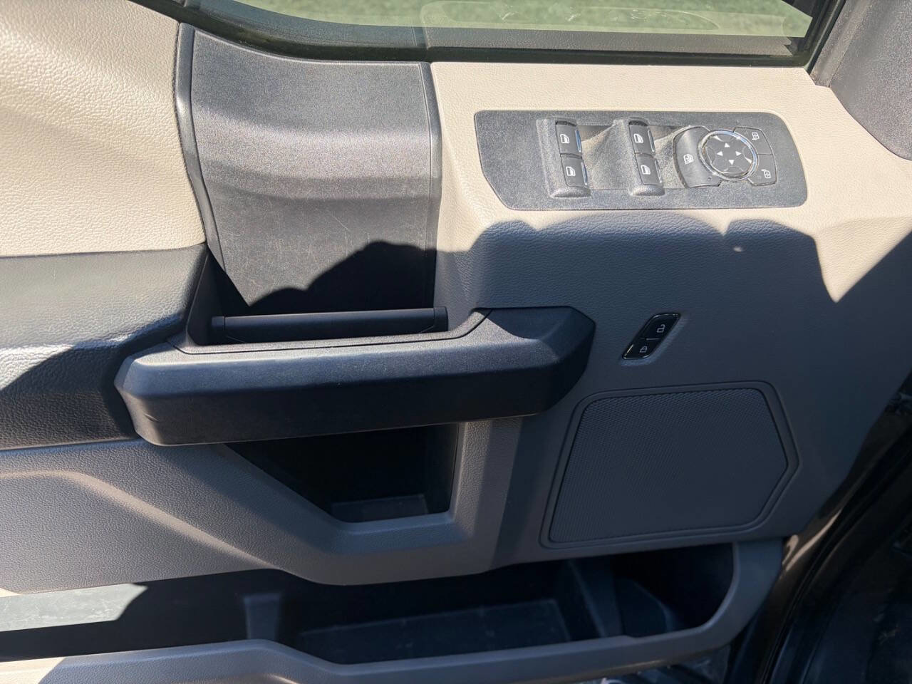 Used 2020 Ford F150 XL w/ Trailer Tow Package image 11