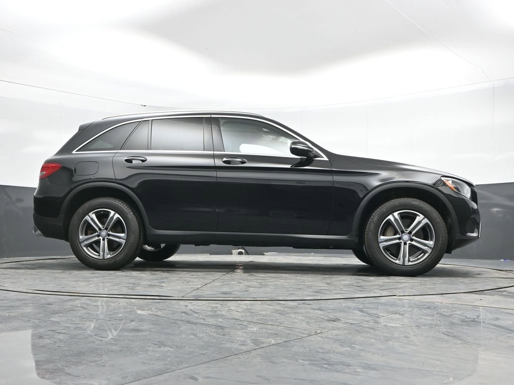 Used 2017 Mercedes-Benz GLC 300 4MATIC image 45
