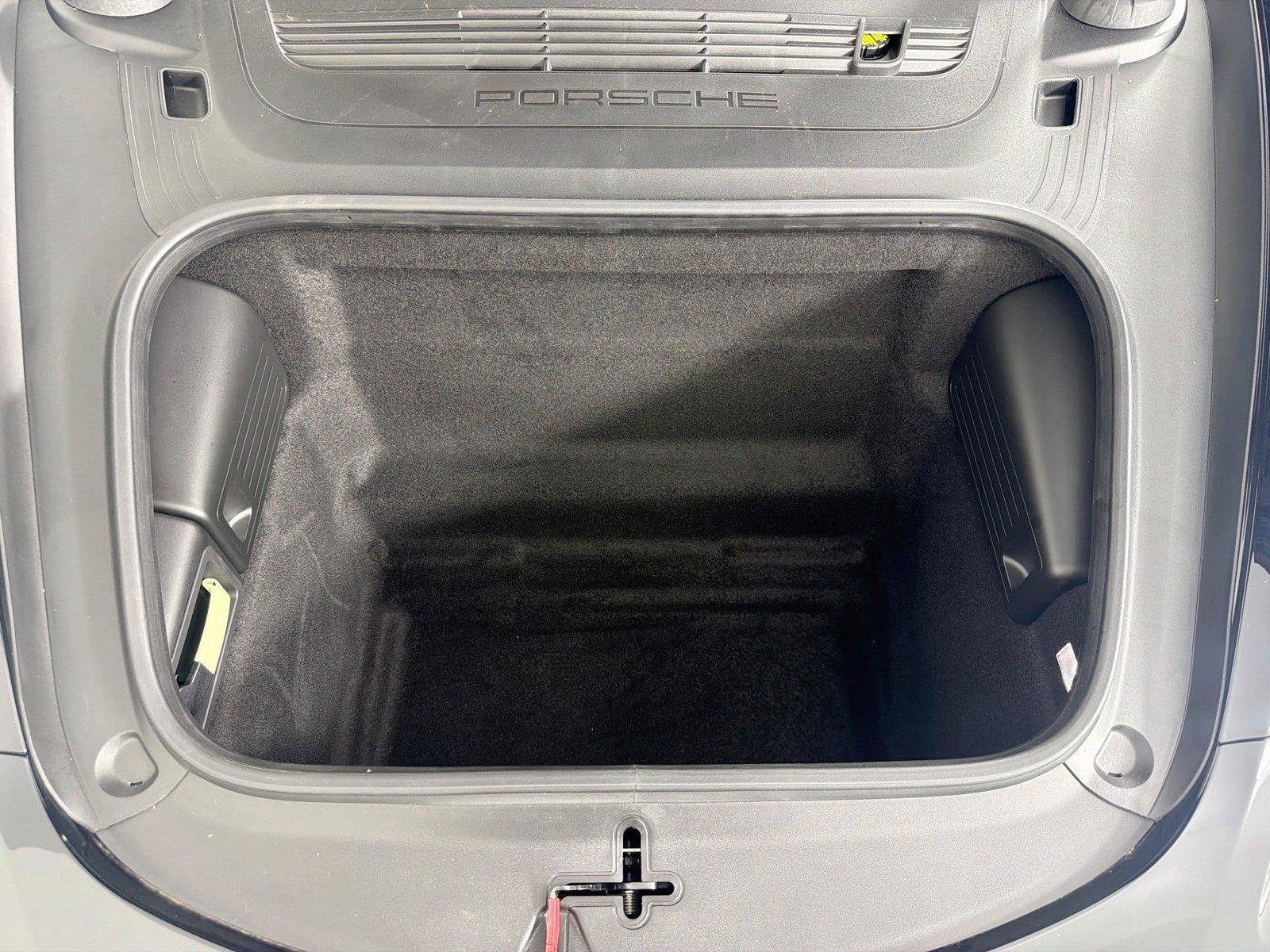 Used 2024 Porsche 718 Cayman RWD image 30