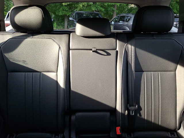 Certified 2023 Volkswagen Tiguan SE FWD image 19