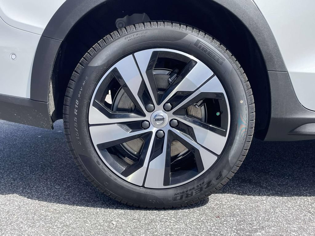 New 2026 Volvo V60 B5 Cross Country Plus w/ Protection Package Premier AWD/4WD image 31