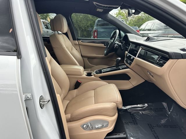 Used 2022 Porsche Macan S AWD/4WD image 33