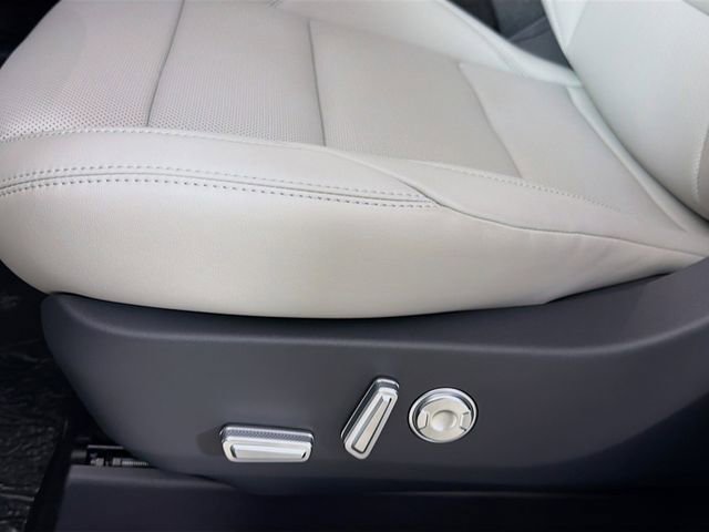 New 2026 Lincoln Nautilus Premier AWD/4WD image 21