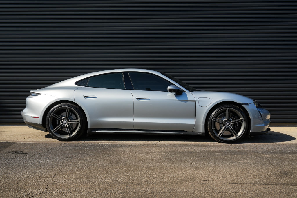 Certified 2021 Porsche Taycan 4S AWD/4WD image 36