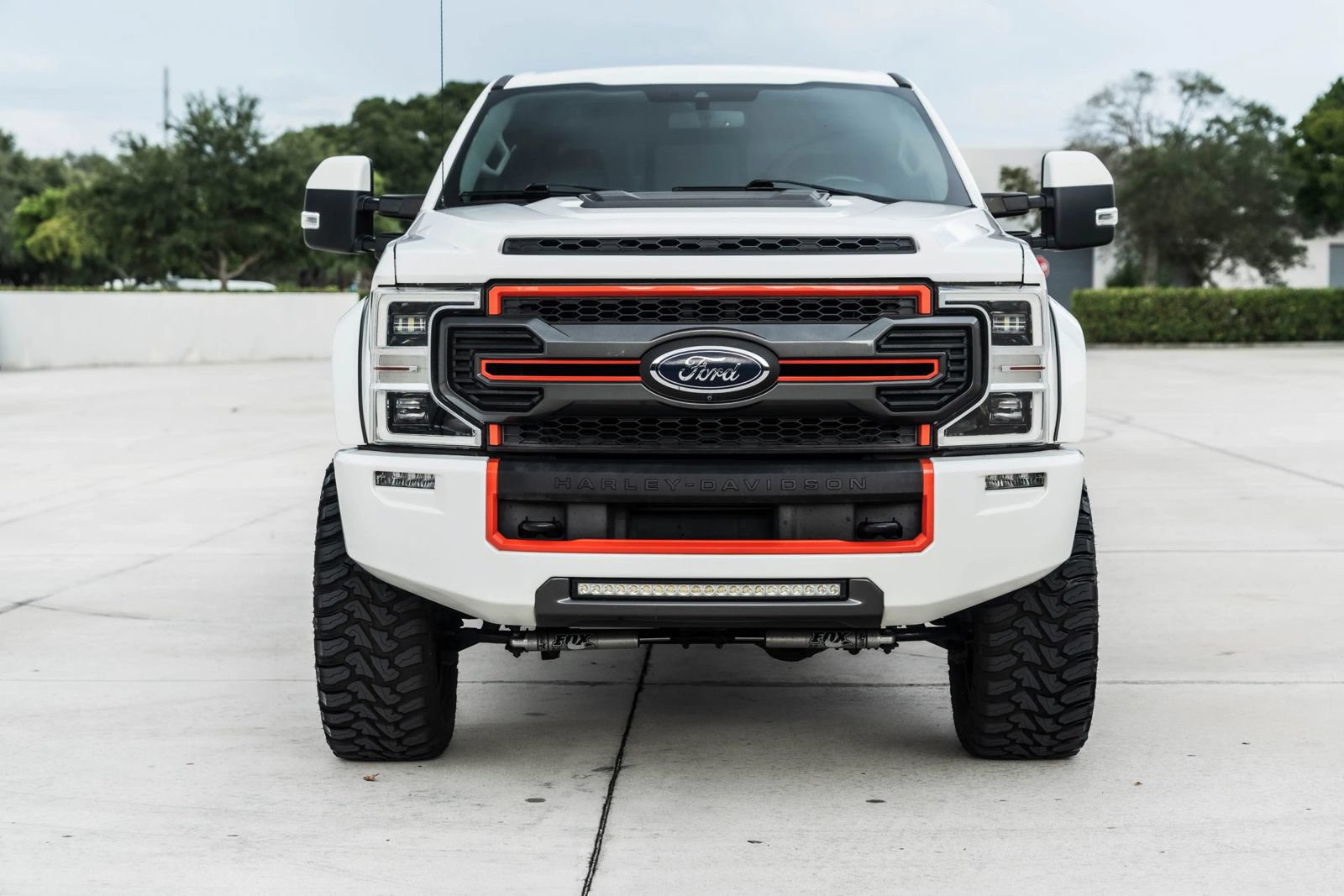 Used 2020 Ford F250 Lariat w/ Lariat Ultimate Package AWD/4WD image 3