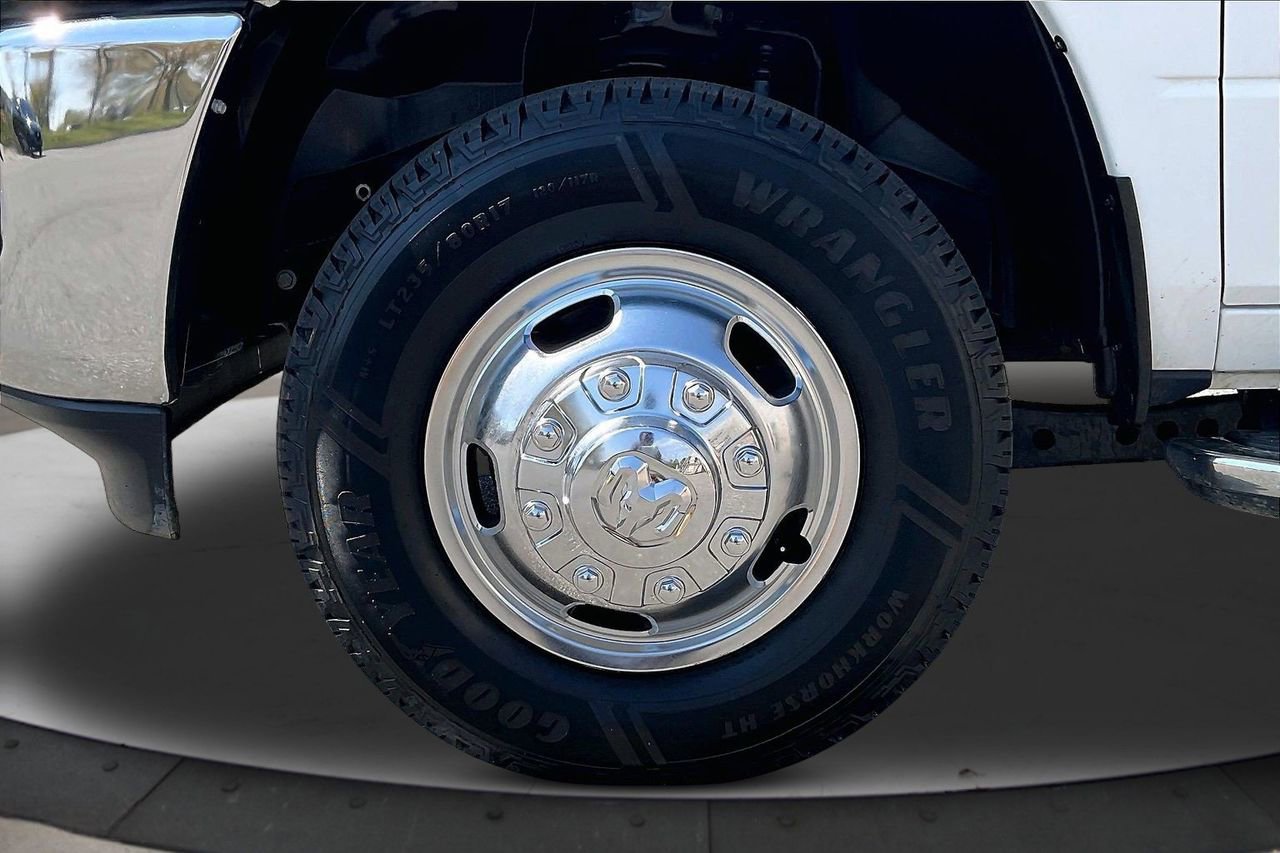 Certified 2024 RAM 3500 Big Horn image 33