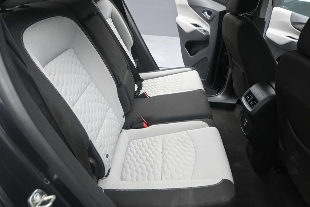 Used 2020 Chevrolet Equinox LT FWD image 18