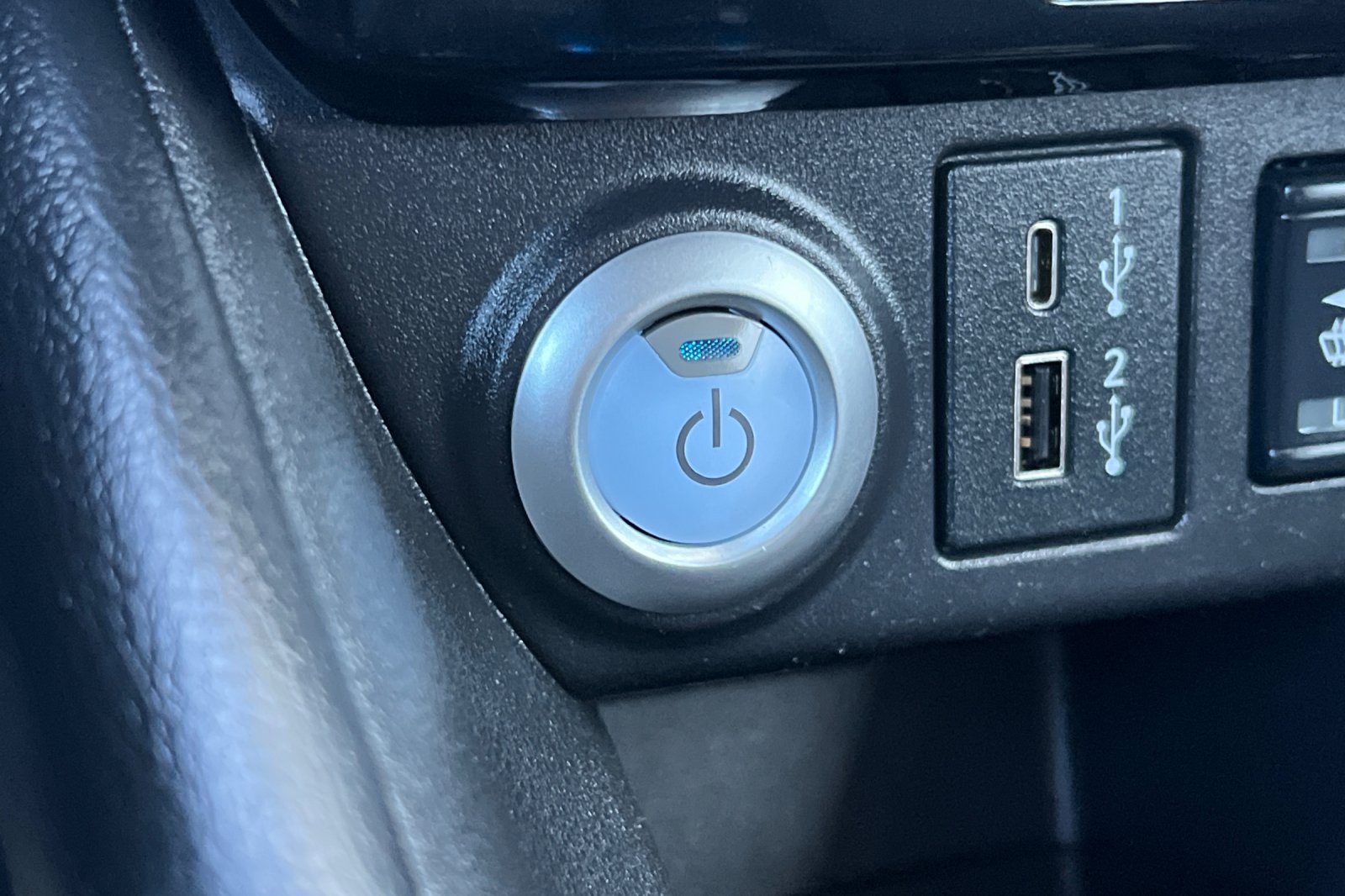 Certified 2024 Nissan Leaf SV Plus FWD image 26
