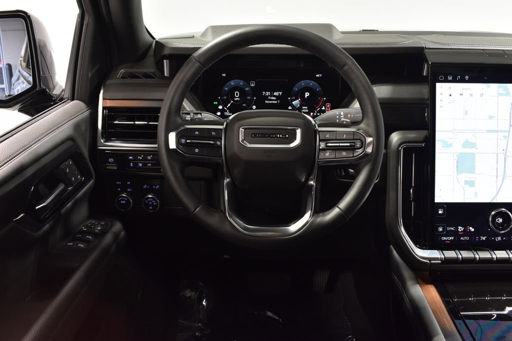Used 2025 GMC Yukon Denali w/ Sun & Power Step Package image 12