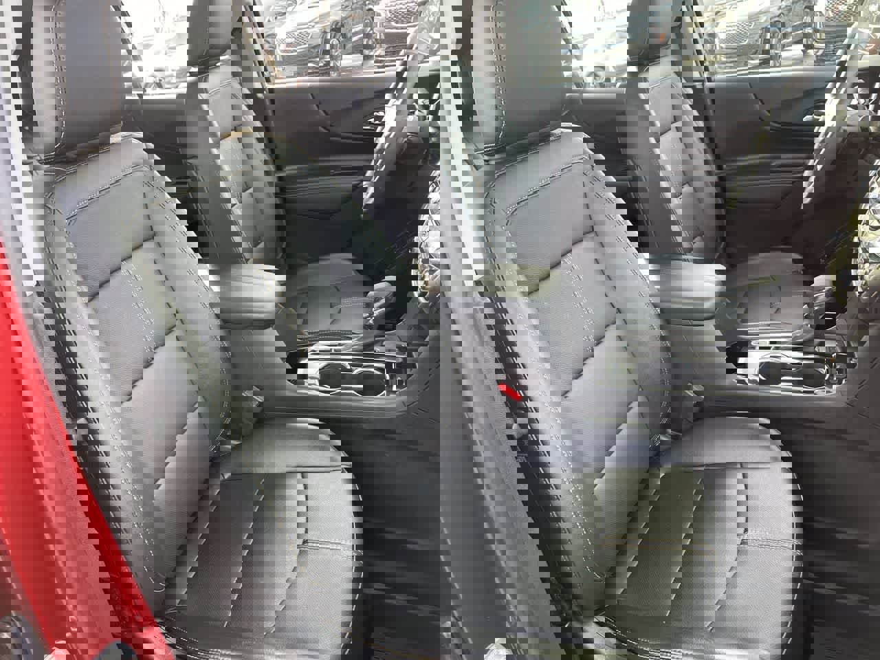 Used 2023 Chevrolet Equinox Premier image 14