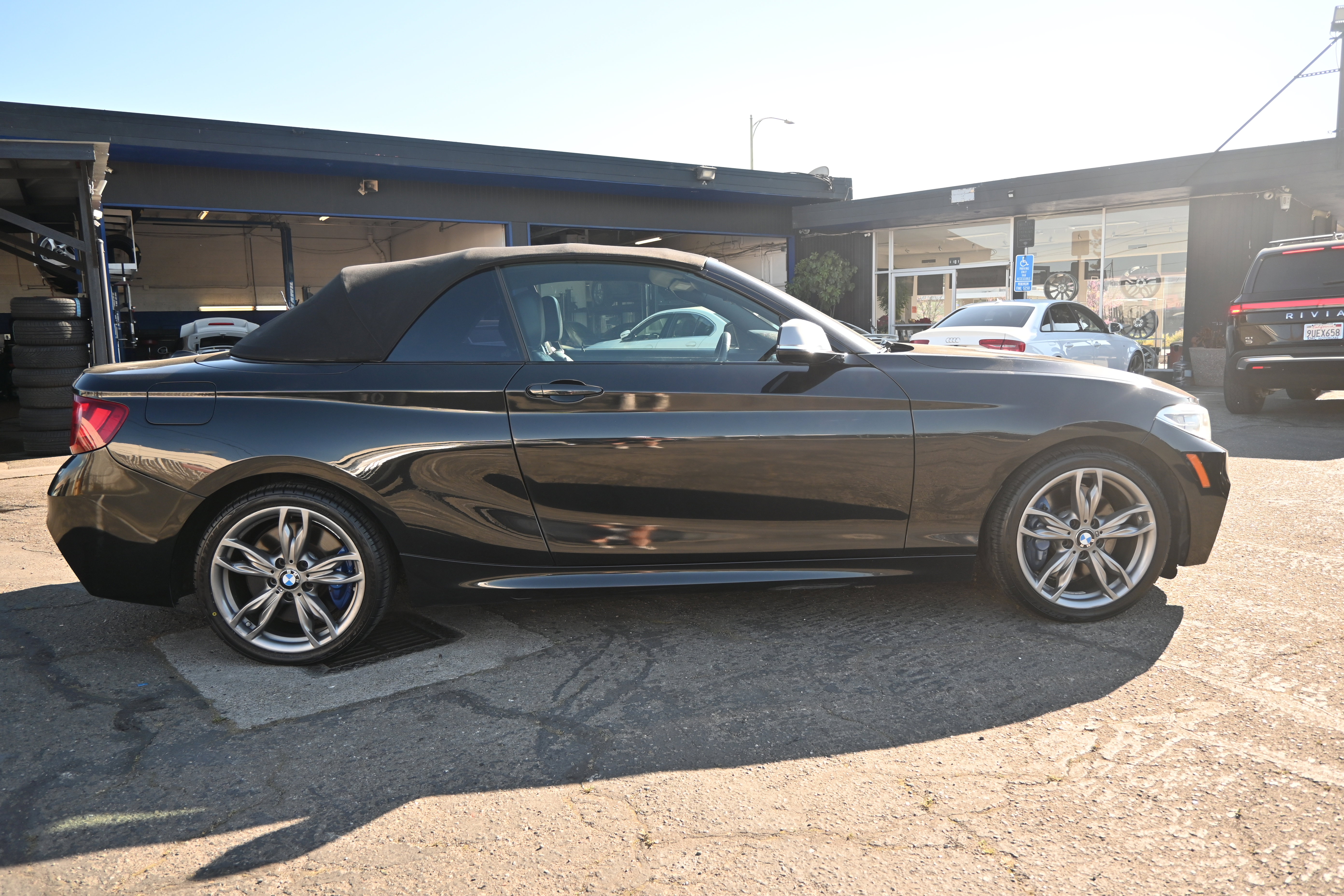 Used 2015 BMW M235i 2dr Conv M235i RWD image 10