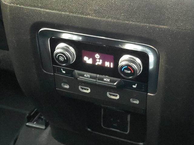 Used 2024 GMC Yukon AT4 w/ Technology Package image 20