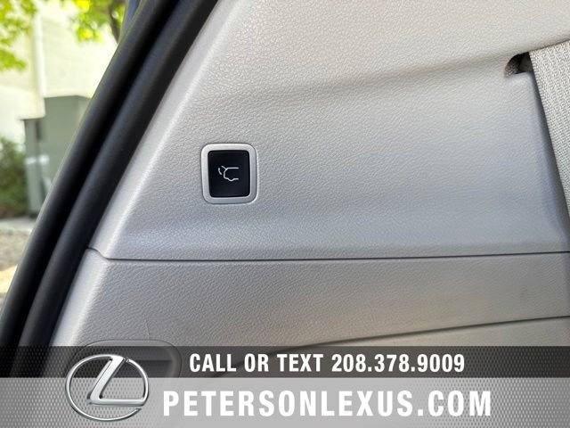 Used 2023 Chrysler Pacifica Touring-L FWD image 20
